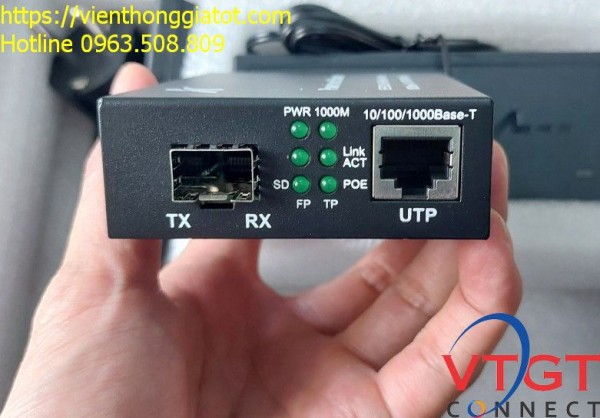 Bộ chuyển đổi quang điện có POE Gigabit YT-8110P-SFP-AS hãng Wintop